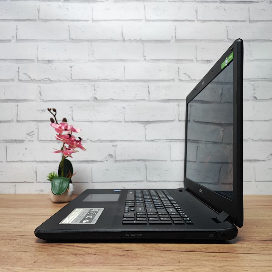 Ноутбук Б/В Acer Aspire ES17, Intel Celeron N3050, DDR3 8 GB, SSD 128GB, 17" HD