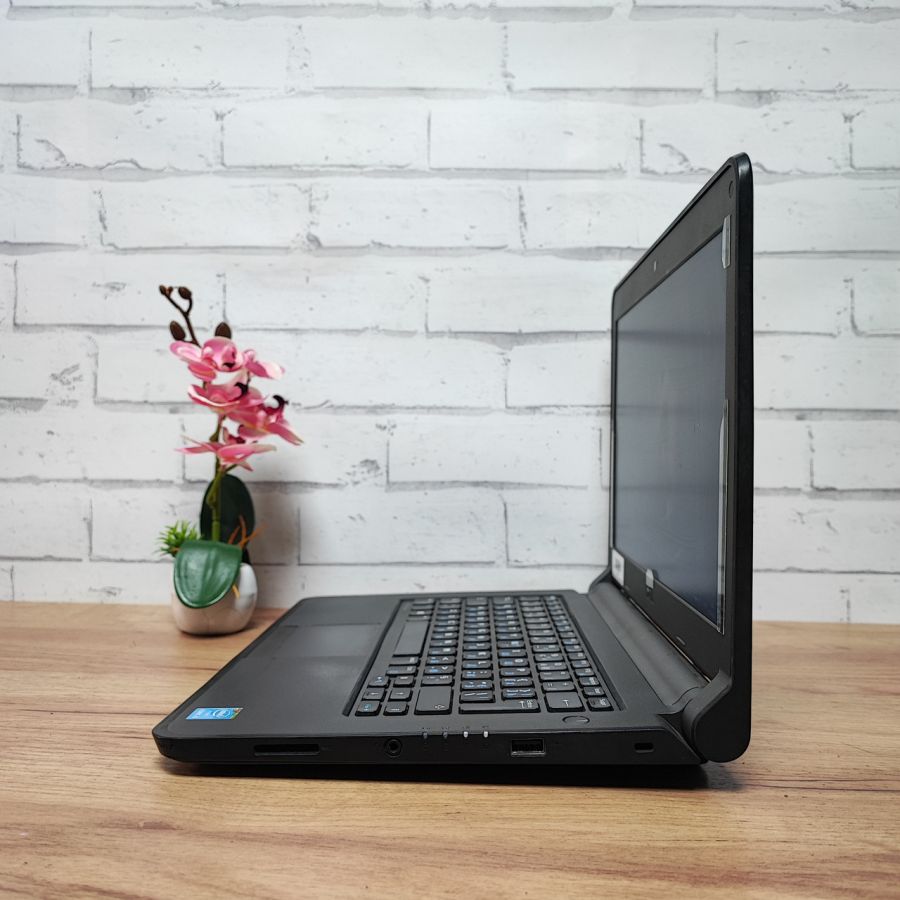 Ноутбук Б/В Dell Latitude 3340, Intel Core i3-4010U, DDR3 8 GB, SSD 128GB, 13.3" HD