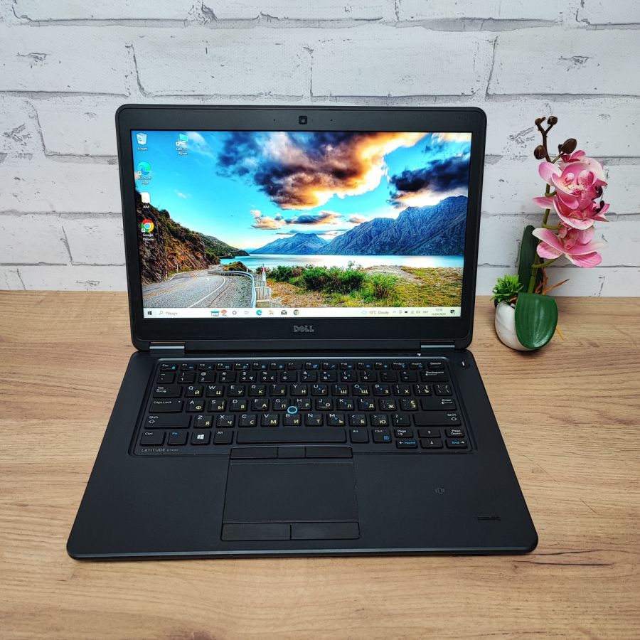 Ноутбук Б/В Dell Latitude E7450, Intel Core i7-5600U, DDR3 16 GB, SSD 256GB, 14" Full HD