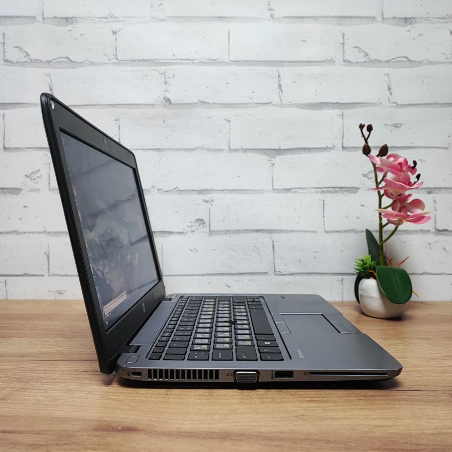 Ноутбук Б/В HP EliteBook 820 G2, Intel Core i7-5500U, DDR3 8 GB, SSD 256GB, 12" HD