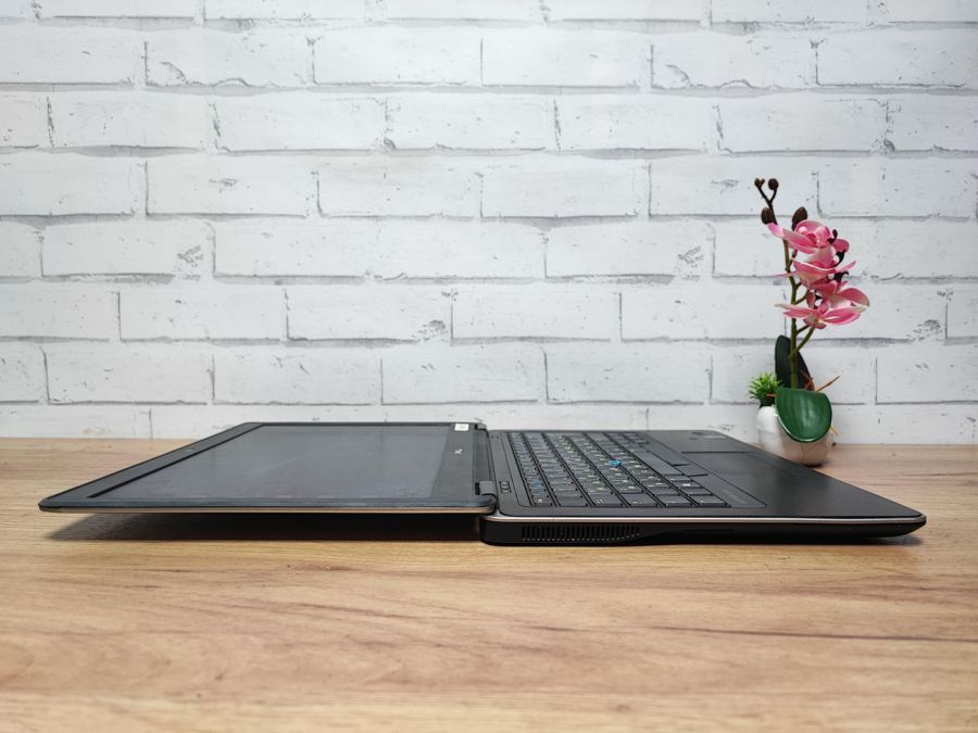 Уцінка! Ноутбук Б/В Dell Latitude E7440, Intel Core i5-4310U, DDR3 8 GB, SSD 256GB, 14" HD