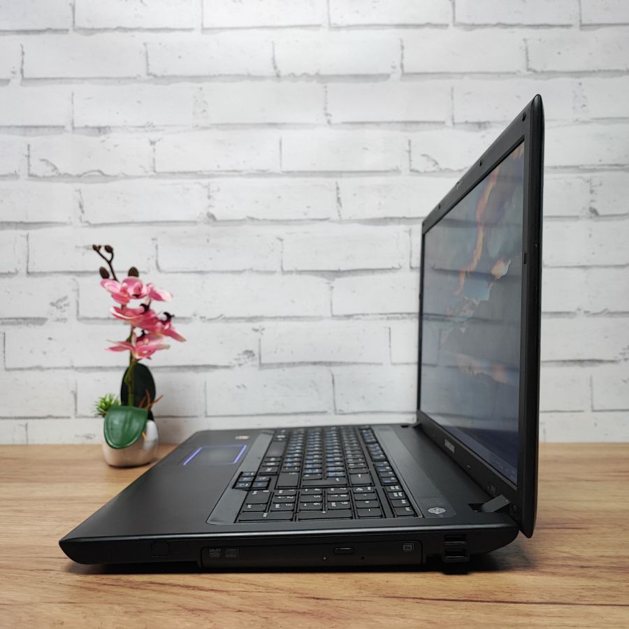 Ноутбук Б/В Samsung E272, Intel Core 2 Duo T6600, DDR2 2 GB, HDD 500GB, AMD Radeon HD 4650, 15.6" HD
