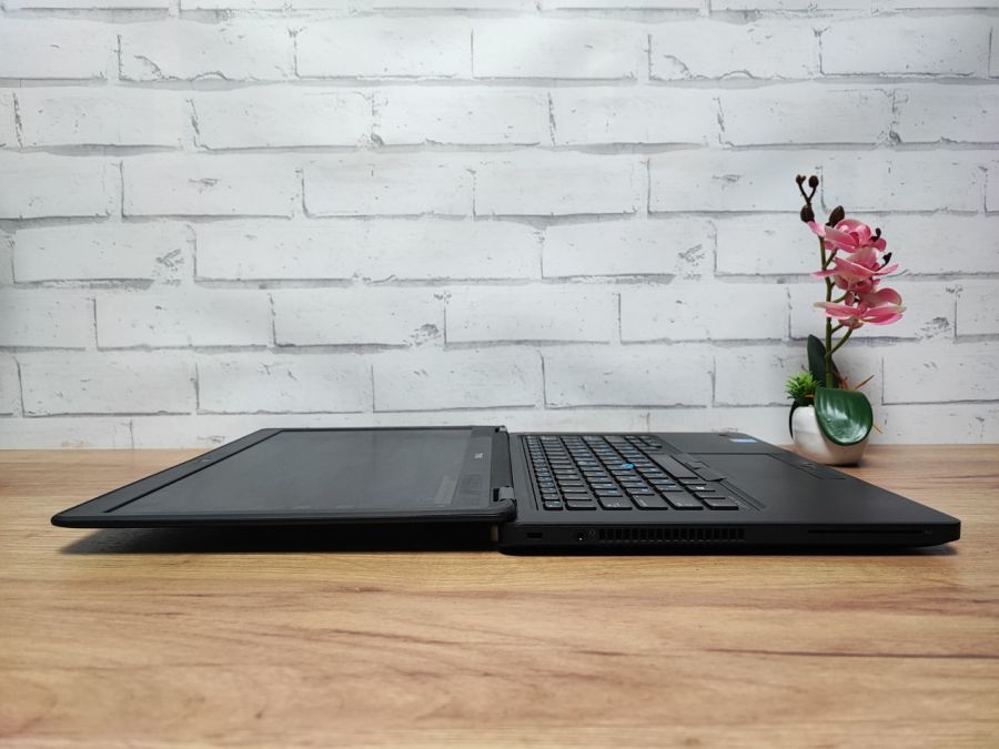 Уцінка! Ноутбук Б/В Dell Latitude E5450, Intel Core i5-5300U, DDR3 8 GB, SSD 128GB, 14" HD