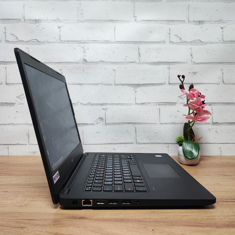 Ноутбук Б/В Dell Latitude 3480, Intel Core i3-6006U, DDR4 16 GB, SSD 256GB, AMD Radeon R5 M330 4gb, 14"