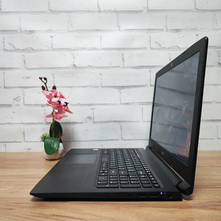 Ноутбук Б/В Acer N17C4, Intel Core i5-7200U, DDR4 8 GB, SSD 512GB, 15.6" Full HD