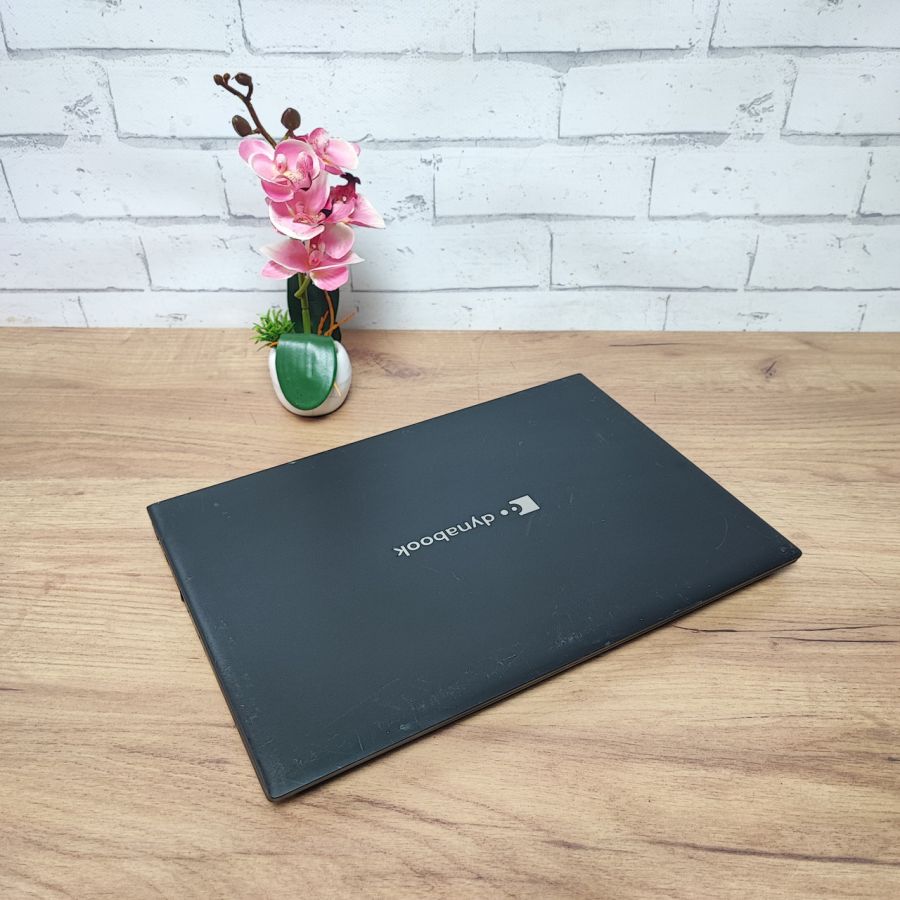 Ноутбук Б/В Dynabook Tecra A40-G-18H, Intel Core i3, DDR4 24 GB, SSD 128GB, 14" Full HD