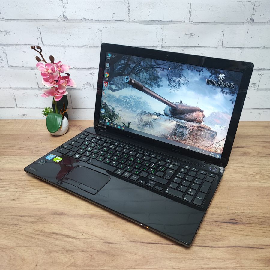 Ноутбук Б/В Toshiba Satellite C55-A-1ND, Intel Core i5-4200M, DDR3 8 GB, SSD 256GB, NVIDIA GeForce 710M 2Gb, 15.6"