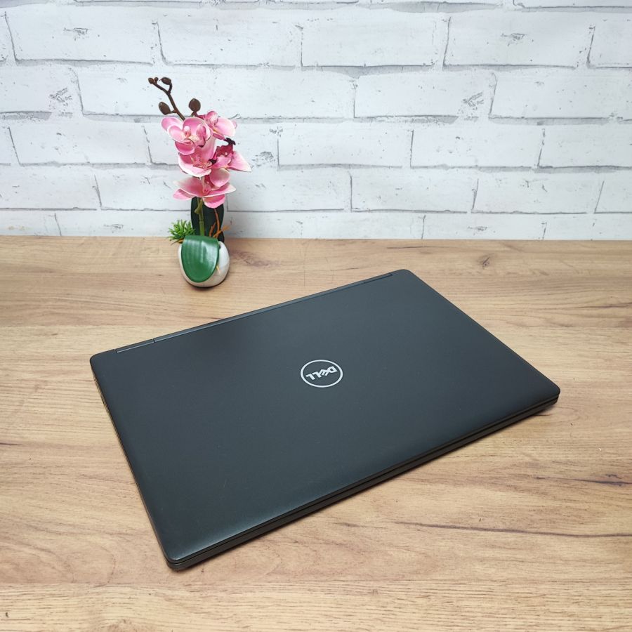Ноутбук Б/В Dell Latitude 5580, Intel Core i5-8350M, DDR4 16 GB, SSD 256GB, 15.6" Full HD