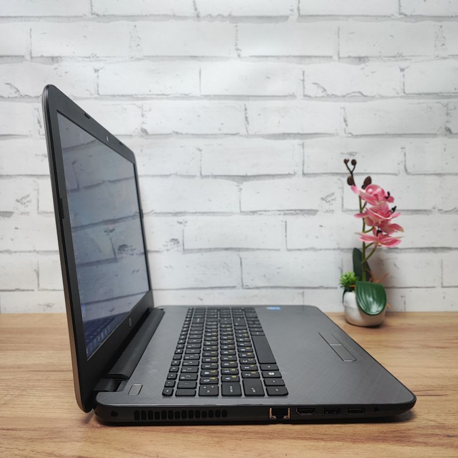 Ноутбук Б/В HP 15-AC121ND, Intel Core i3-5005U, DDR3 8 GB, SSD 128GB, 15.6" HD