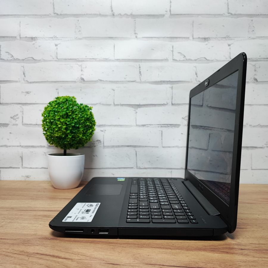 Ноутбук Б/В ASUS F554L, Intel Core i5-4210U, DDR3 12 GB, SSD 256GB, NVIDIA GeForce 820M 1Gb, 15.6"