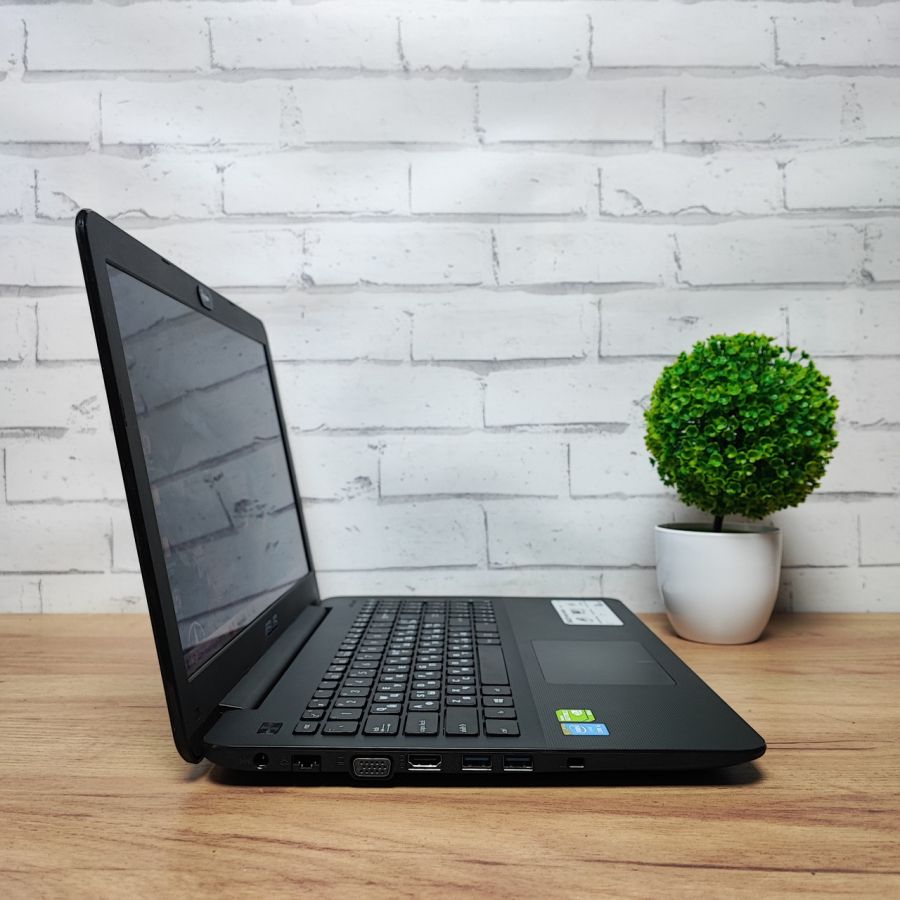 Ноутбук Б/В ASUS F554L, Intel Core i5-4210U, DDR3 12 GB, SSD 256GB, NVIDIA GeForce 820M 1Gb, 15.6"