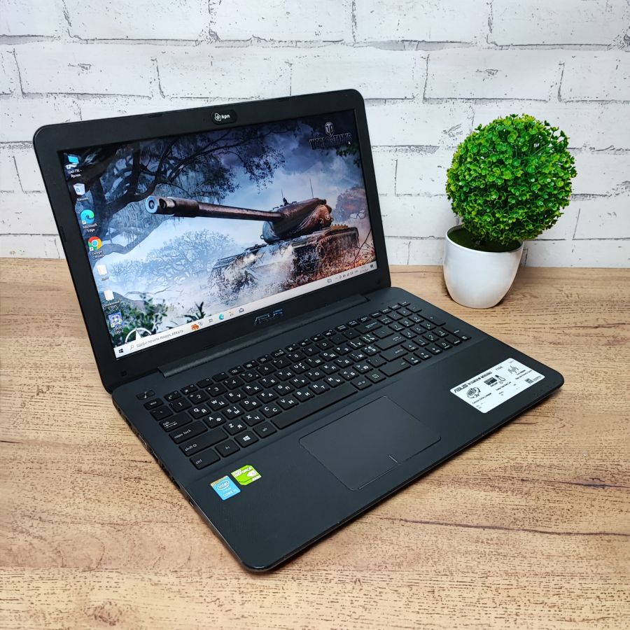 Ноутбук Б/В ASUS F554L, Intel Core i5-4210U, DDR3 12GB, SSD 256GB, NVIDIA GeForce 820M 1GB, 15.6"