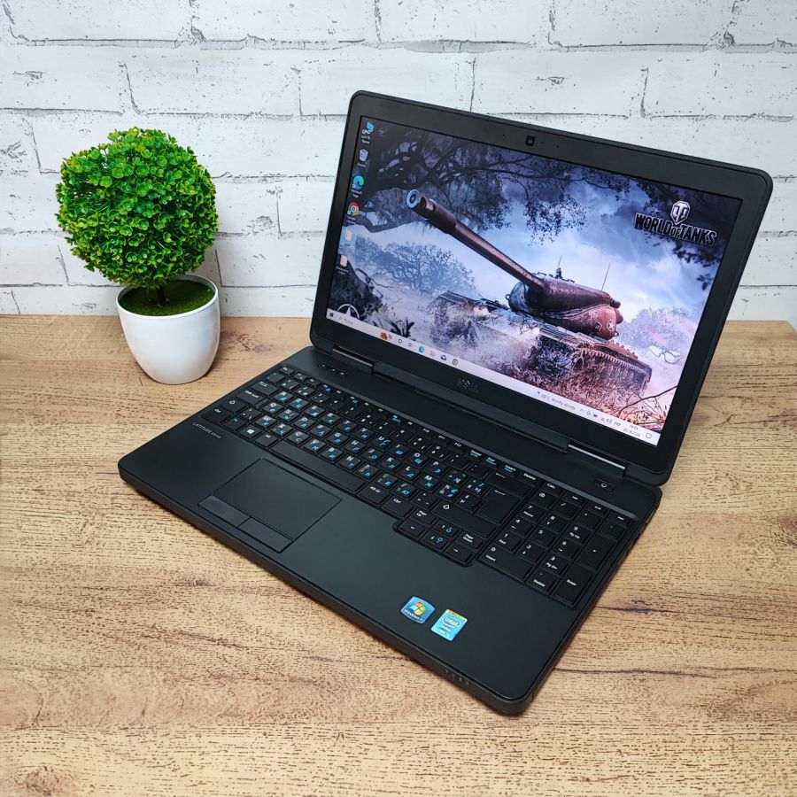 Ноутбук Б/В Dell Latitude E5540, Intel Core i3-4010U, DDR3 8 GB, SSD 256GB, 15.6" HD