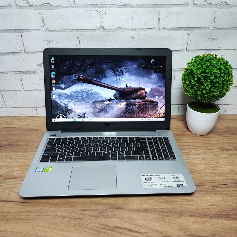 Уцінка! Ноутбук Б/В ASUS R558U, Intel Core i5-6198DU, DDR3 12 GB, SSD 256GB, NVIDIA GeForce 920MX 2Gb, 15.6" Full HD