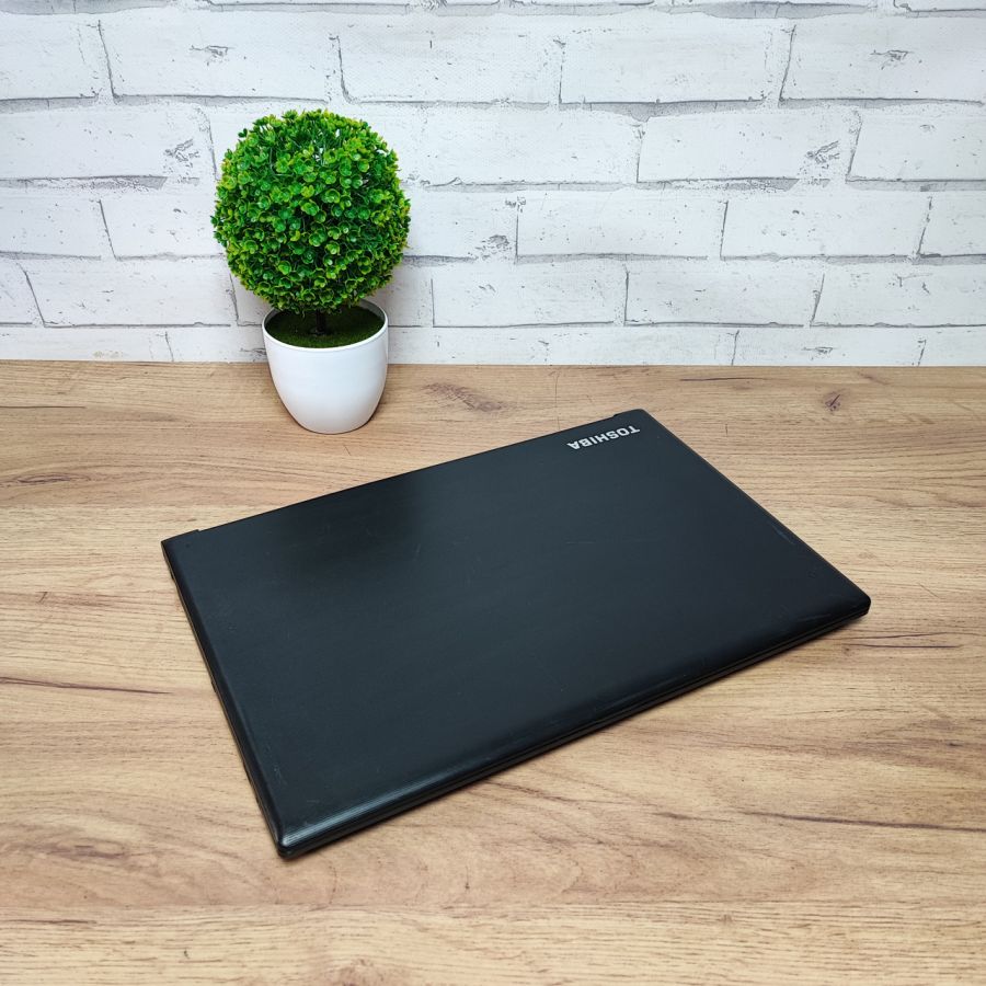 Ноутбук Б/В Toshiba Satillite Pro R50-B-14U, Intel Core i5-5200U, DDR3 8 GB, SSD 256GB, 15.6" HD
