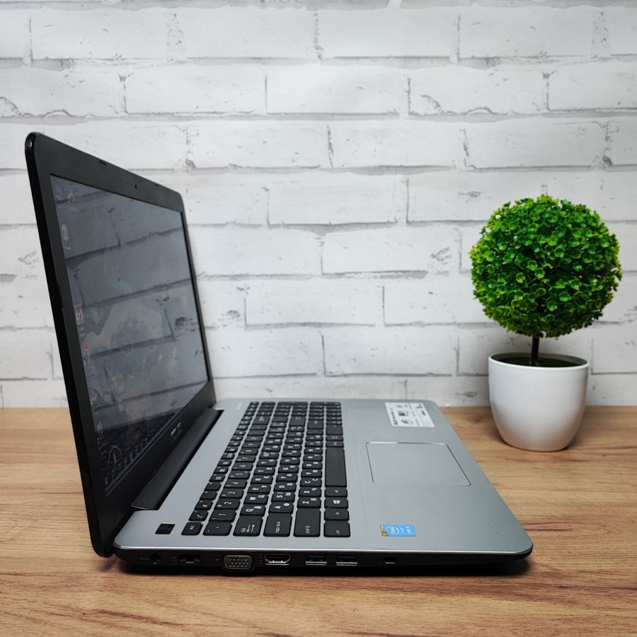 Ноутбук Б/В ASUS A555L, Intel Core i5-5200U, DDR3 12 GB, SSD 256GB, 15.6" HD