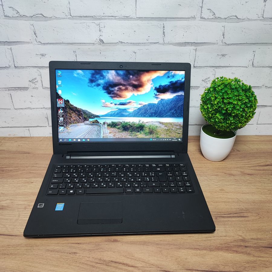 Ноутбук Б/В Lenovo IdeaPad 100, Intel Core i3-5005U, DDR3 8 GB, SSD 256GB, 15.6" HD