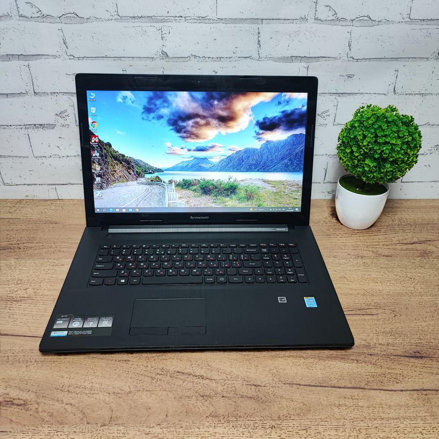 Ноутбук Б/В Lenovo B70-80, Intel Core i3-5010U, DDR3 8 GB, SSD 256GB, 17.3" HD