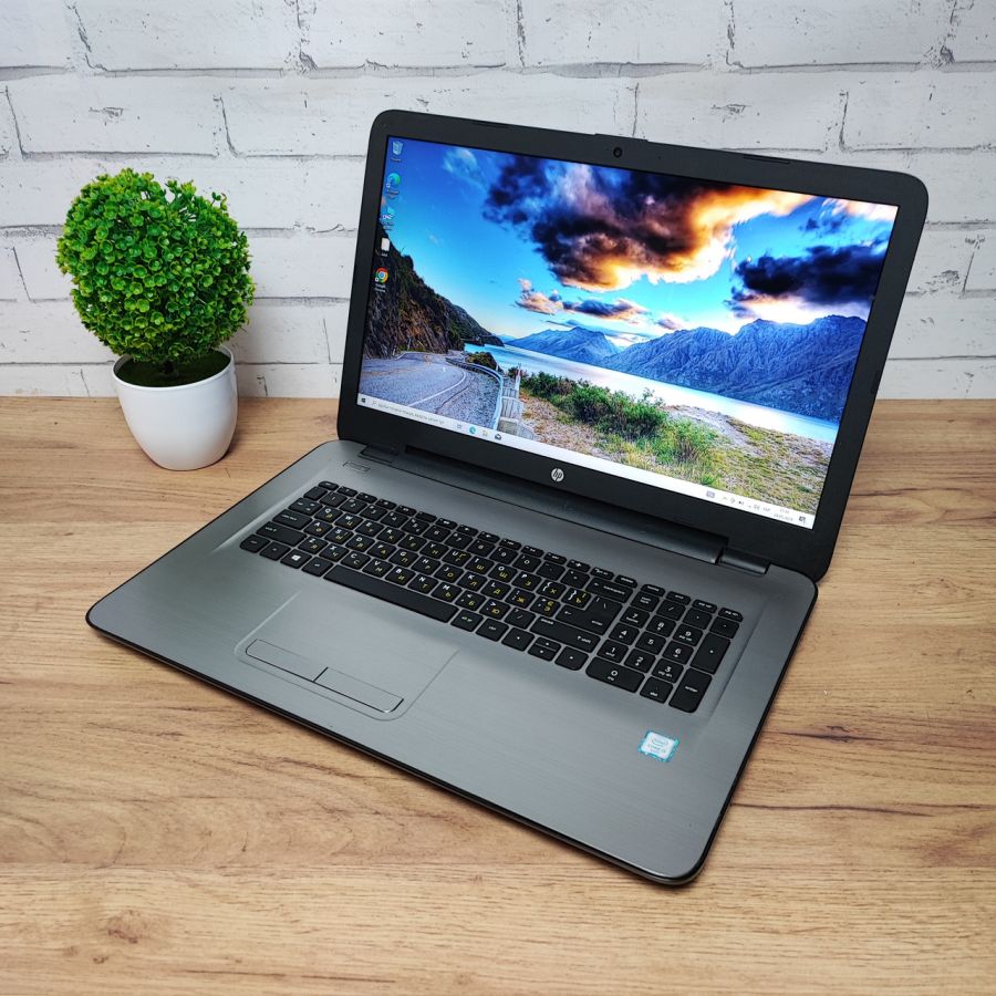 Ноутбук Б/В HP 17-X025ND, Intel Core i3-6006U, DDR4 12 GB, SSD 256GB, 17.3" HD