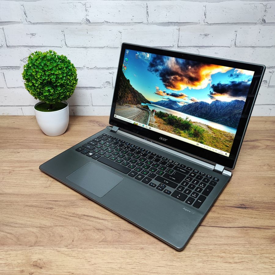 Уцінка! Ноутбук Б/В Acer Aspire V5, Intel Core i5-4200U, DDR3 8 GB, SSD 512GB, NVIDIA GeForce GT720M 2Gb, 15.6" Full HD Сенсор