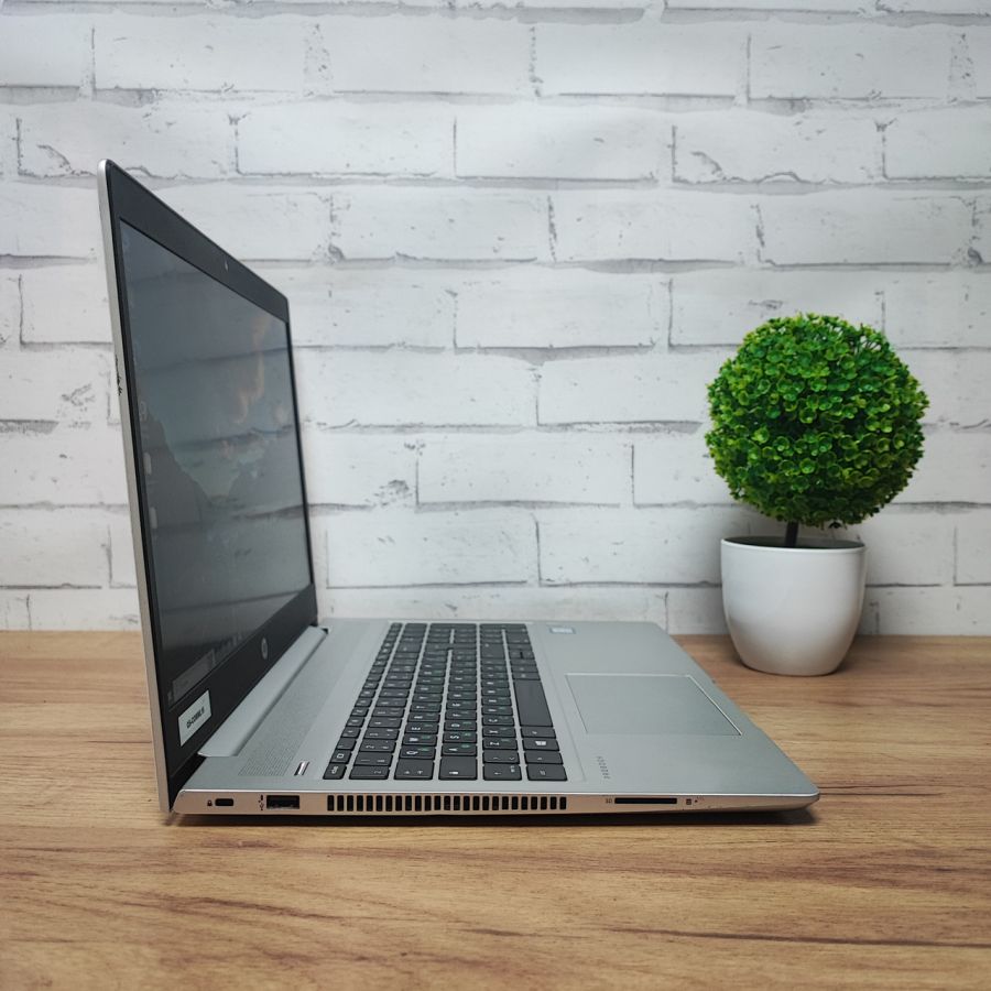 Уцінка! Ноутбук Б/В HP ProBook 450 G6, Intel Core i5-8265U, DDR4 16 GB, SSD 128GB + HDD 500GB, 15.6" Full HD