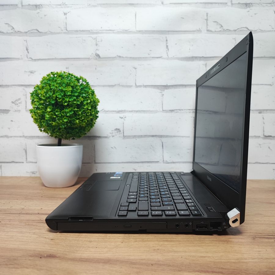 Ноутбук Б/В Toshiba Portege R930-14E, Intel Core i5-480M, DDR3 8 GB, SSD 128GB, 13.3" HD