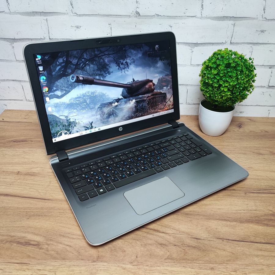 Ноутбук Б/В HP Pavilion, Intel Core i5-6200U, DDR3 8 GB, SSD 128GB, NVIDIA GeForse 940M 2Gb, 15.6"