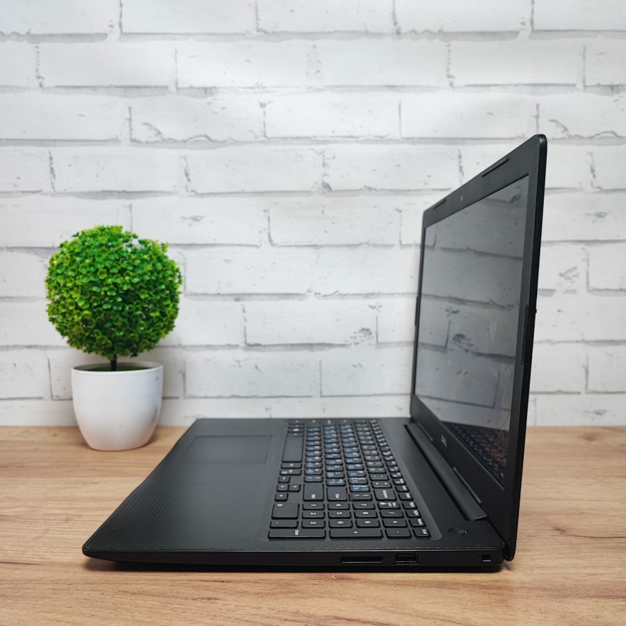 Ноутбук Б/В Dell Inspiron P75F, Intel Core i3-8145U, DDR4 16GB, SSD 256GB, 15.6" Full HD Сенсор