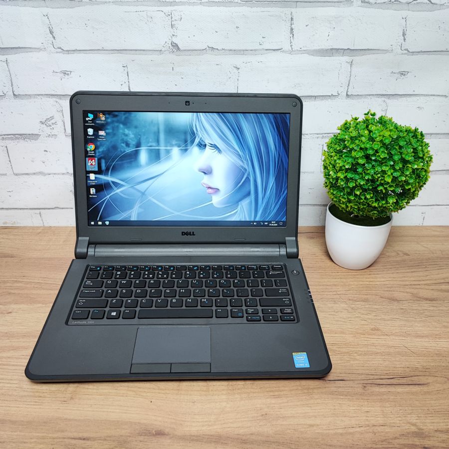 Ноутбук Б/В Dell Latitude 3350, Intel Core i3-5005U, DDR3 8 GB, SSD 128GB, 13.3" HD