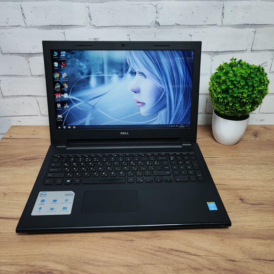Ноутбук Б/В Dell Inspiron 15, Intel Core i5-4210U, DDR3 8 GB, SSD 256GB, 15.6" HD