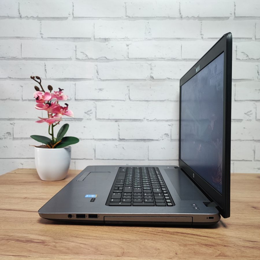 Ноутбук Б/В HP ProBook 470 G2, Intel Core i5-5200U, DDR3 8GB, SSD 128GB, AMD Radeon R5 1GB, 17"