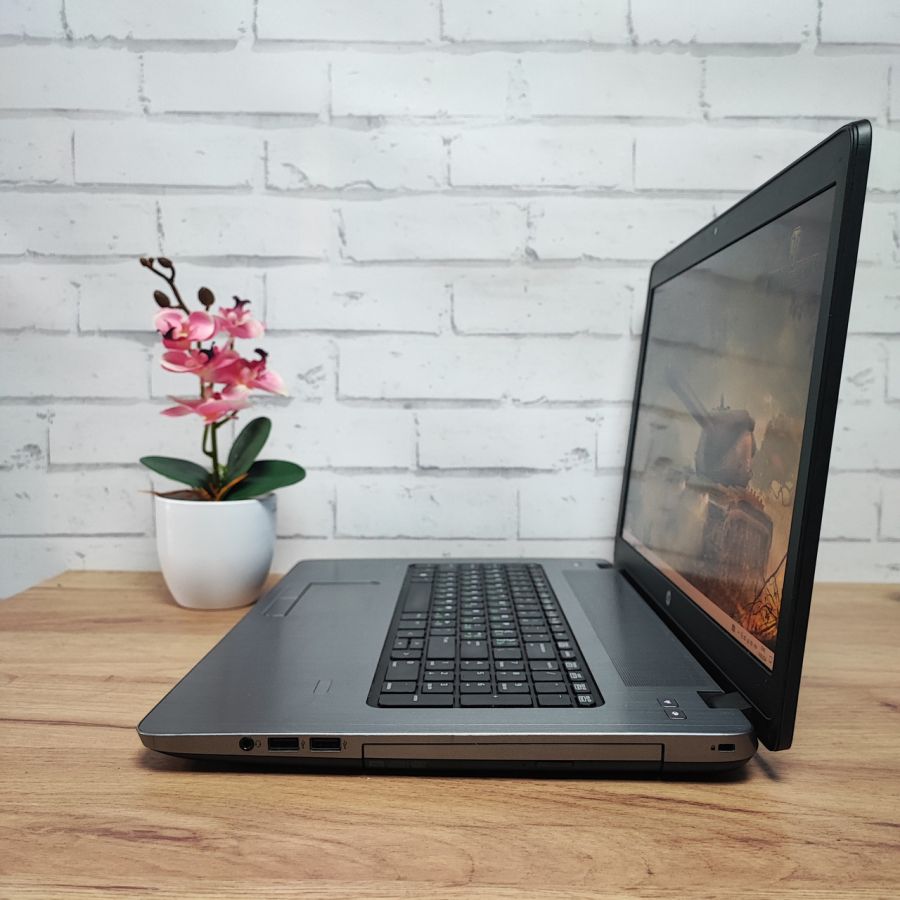 Ноутбук Б/В HP ProBook 470 G2, Intel Core i7-5500U, DDR3 16 GB, SSD 256GB, AMD Radeon R5 2Gb, 17" Full HD