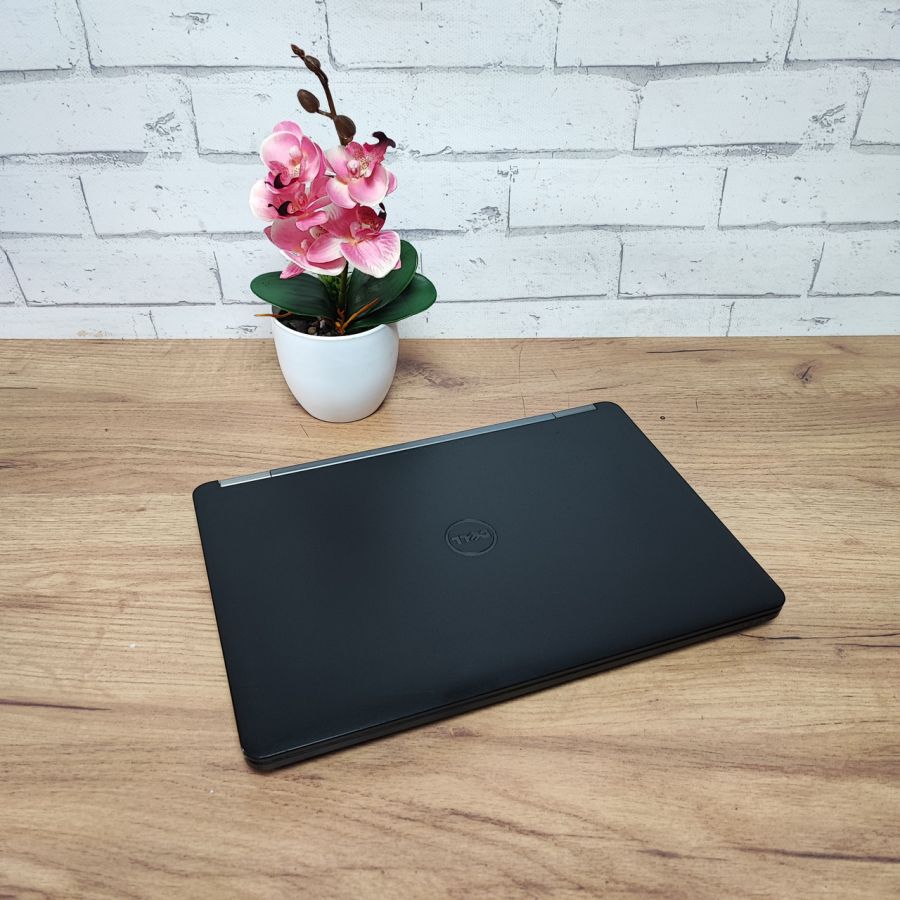 Ноутбук Б/В Dell Latitude E5270, Intel Core i3-6100U, DDR4 8 GB, SSD 128GB, 12" HD