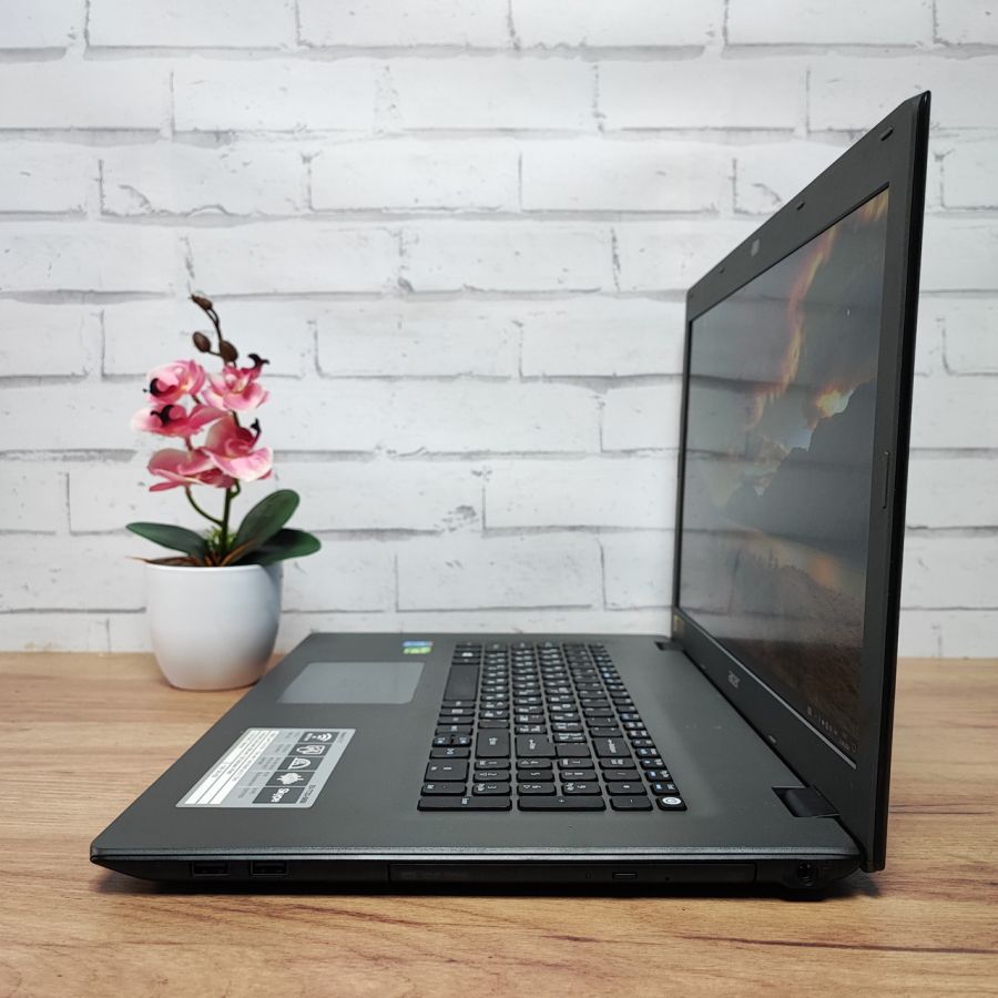 Ноутбук Б/В Acer Aspire E5-772G, Intel Core i3-5005U, DDR3 8 GB, SSD 256GB, NVIDIA GeForce 920M 2Gb, 17.3"