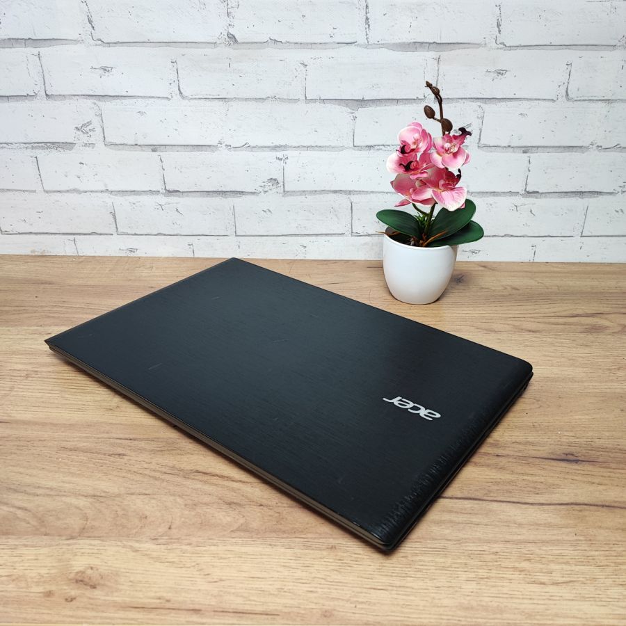 Ноутбук Б/В Acer Aspire E5-772G, Intel Core i3-5005U, DDR3 8 GB, SSD 256GB, NVIDIA GeForce 920M 2Gb, 17.3"