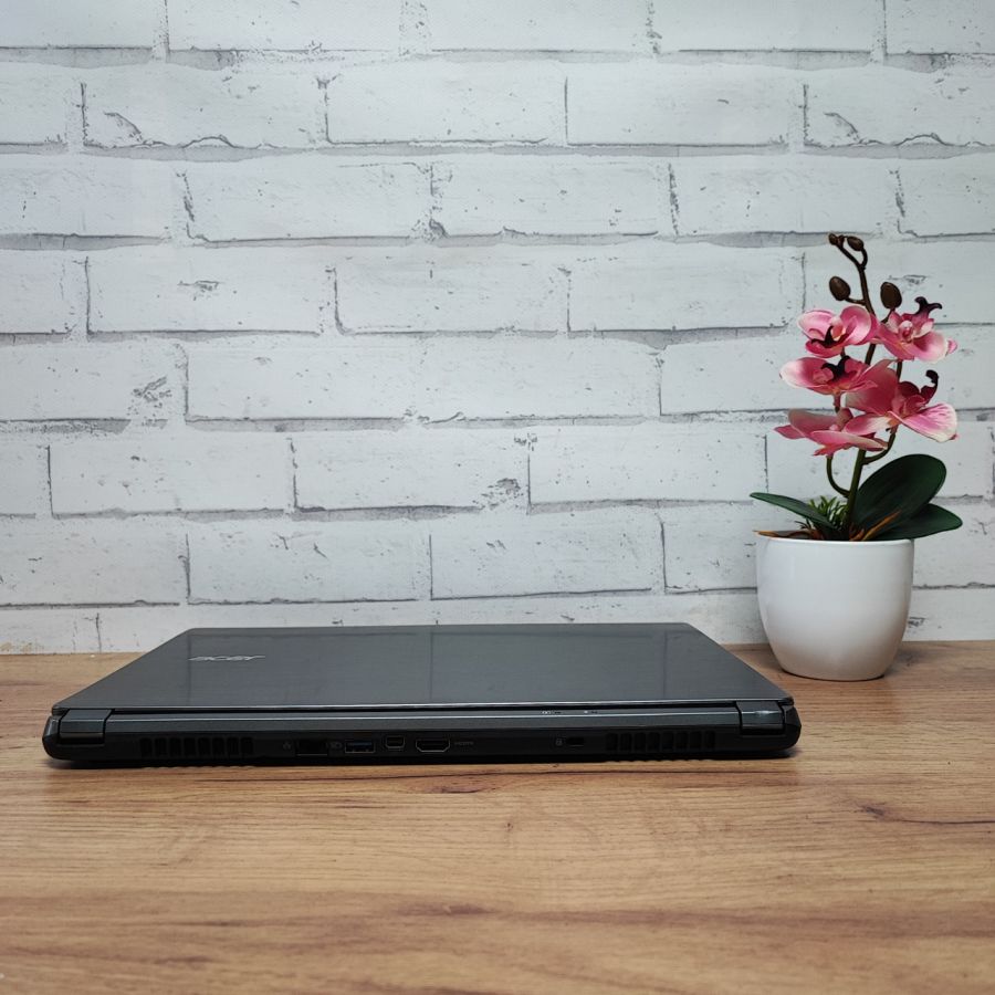 Ноутбук Б/В Acer Aspire ZQY, Intel Core i5-4200U, DDR3 8 GB, SSD 256GB, 14" Сенсор