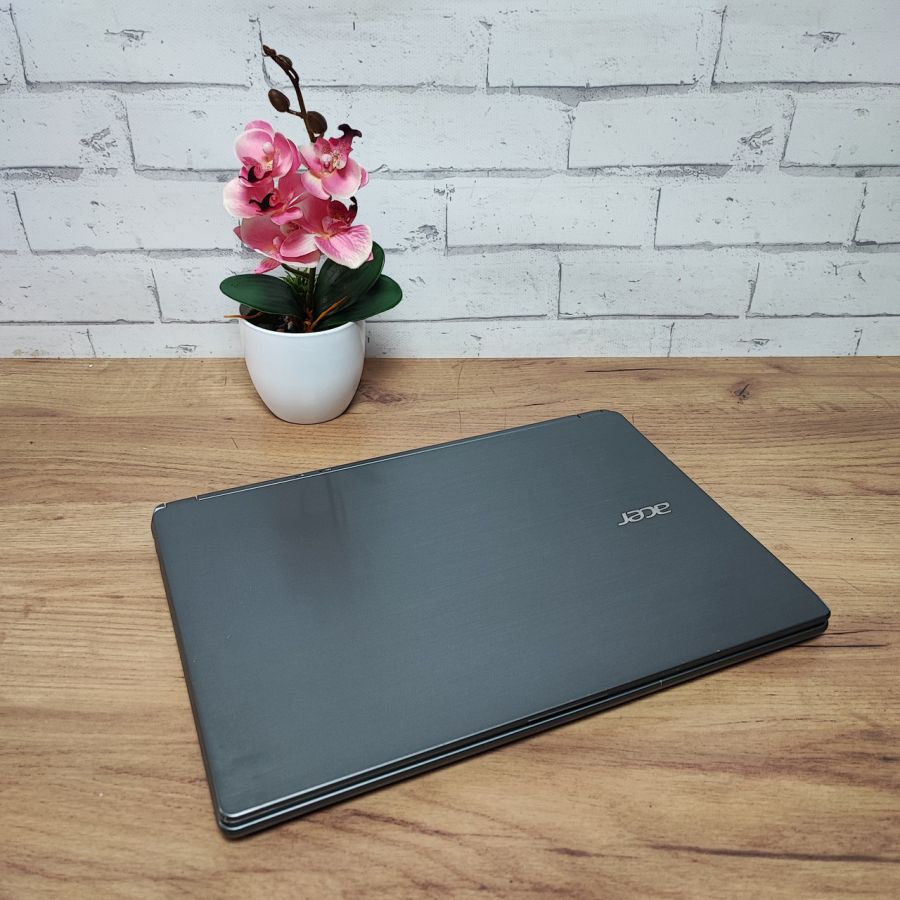 Ноутбук Б/В Acer Aspire ZQY, Intel Core i5-4200U, DDR3 8 GB, SSD 256GB, 14" Сенсор