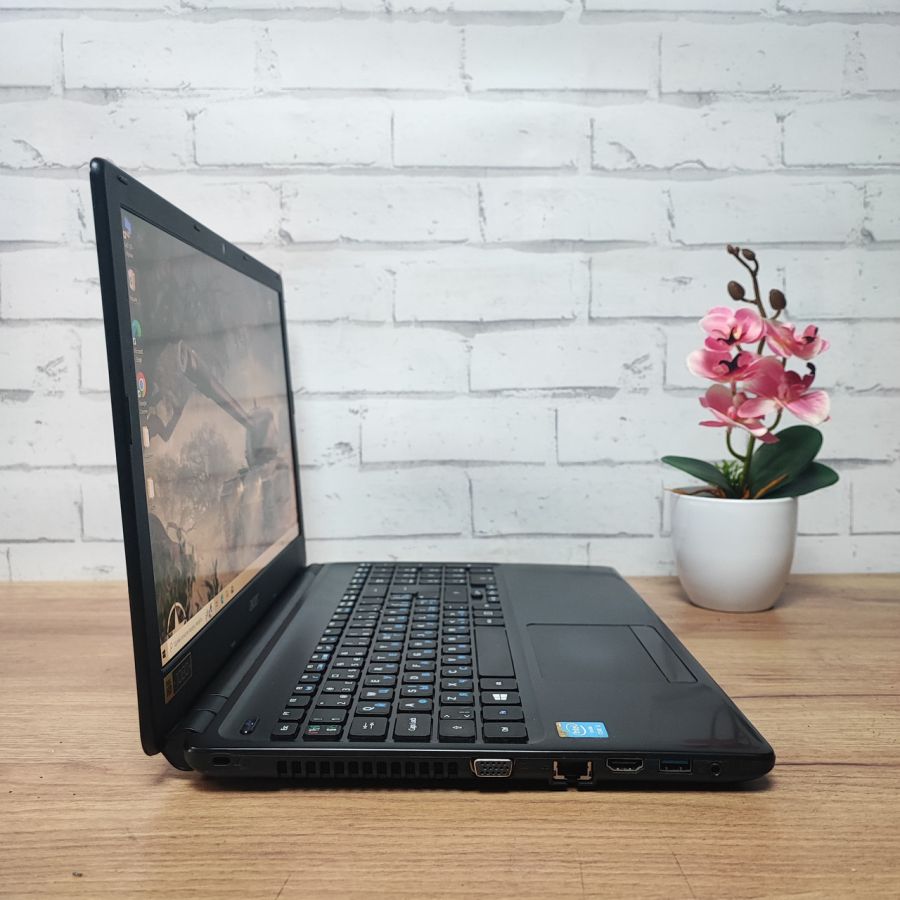 Ноутбук Б/В Acer V5WE2, Intel Core i5-4200U, DDR3 8 GB, SSD 256GB, 15.6" Full HD
