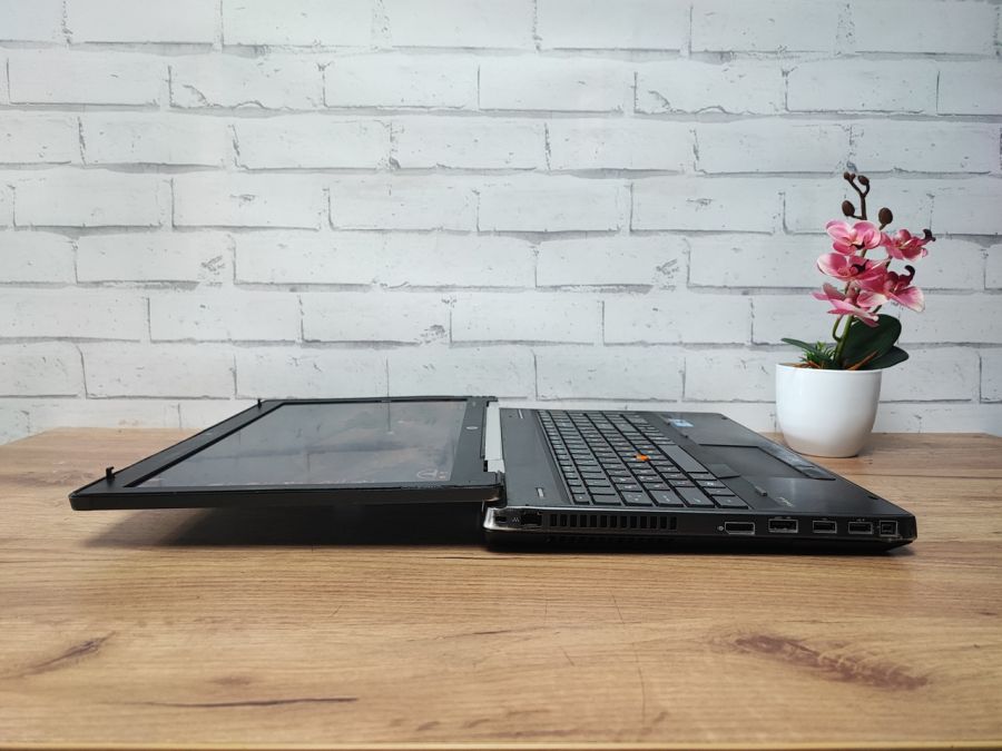 Ноутбук Б/В HP EliteBook 8560W, Intel Core i7-2630QM, DDR3 16 GB, SSD 512GB, NVIDIA Quadro 1000M 2Gb, 15.6" Full HD