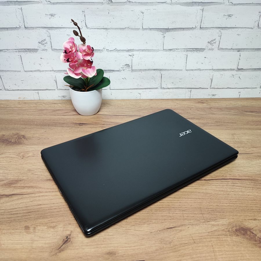 Ноутбук Б/В Acer E1-572, Intel Core i5-4200U, DDR3 8 GB, SSD 256GB, 15.6" Full HD