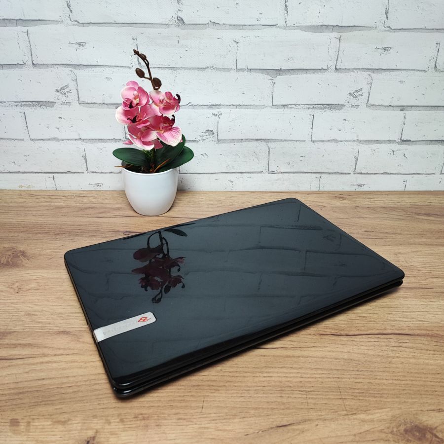 Ноутбук Б/В Packard Bell Q5WS8, AMD A6-4400M, DDR3 8 GB, SSD 128GB, AMD Radeon HD 7600M 1Gb, 15.6" HD