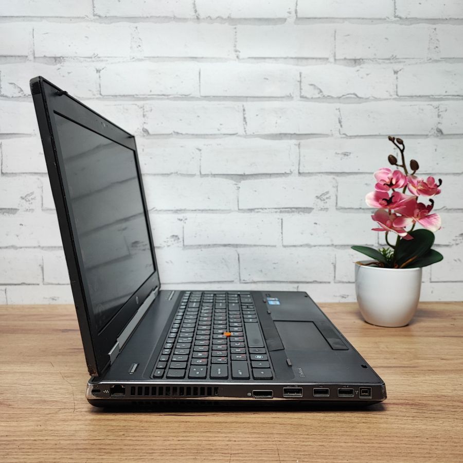 Уцінка! Ноутбук Б/В HP EliteBook 8560W, Intel Core i7-2630QM, DDR3 12 GB, SSD 512GB, AMD Radeon HD 6700 1Gb, 15.6" Full HD