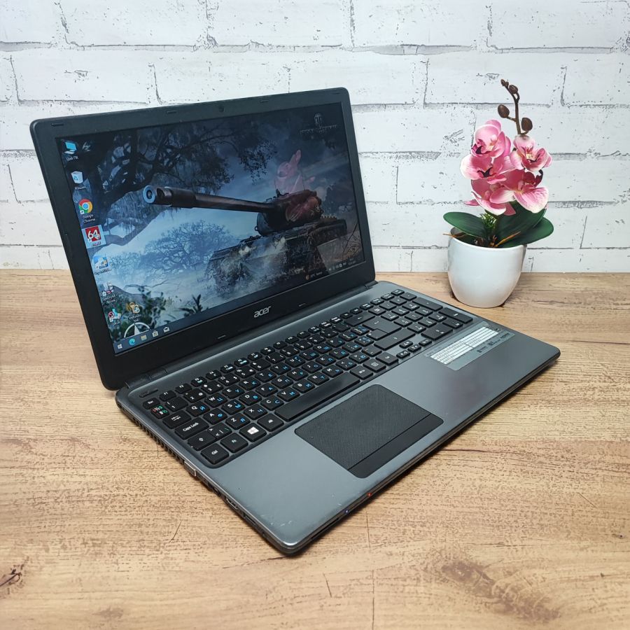 Ноутбук Б/В Acer E1-572, Intel Core i5-4200U, DDR3 8 GB, SSD 256GB, 15.6" HD