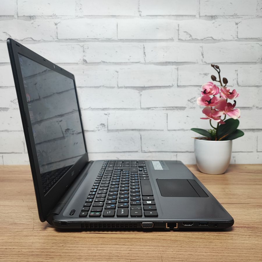 Ноутбук Б/В Acer E1-572, Intel Core i5-4200U, DDR3 8GB, SSD 256GB, 15.6" HD