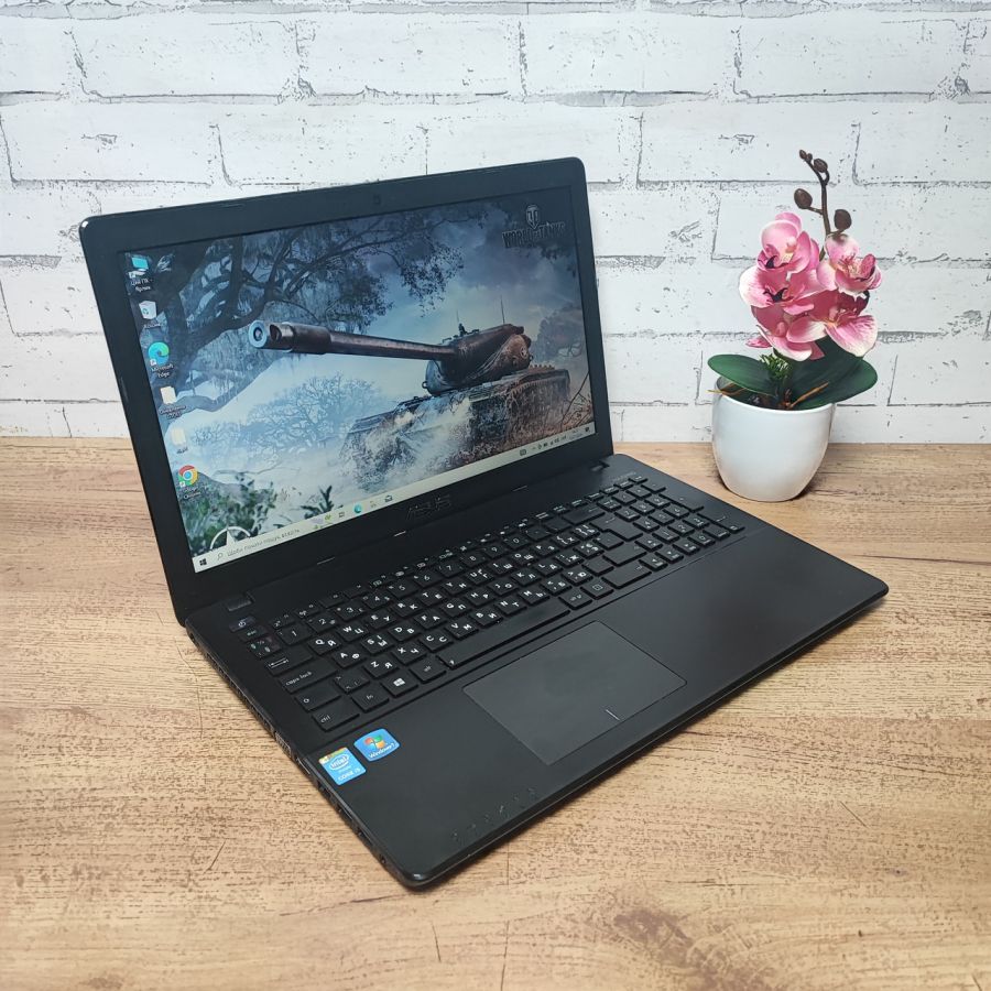 Ноутбук Б/В ASUS P550L, Intel Core i5-4210U, DDR3 8 GB, SSD 256GB, 15.6" HD