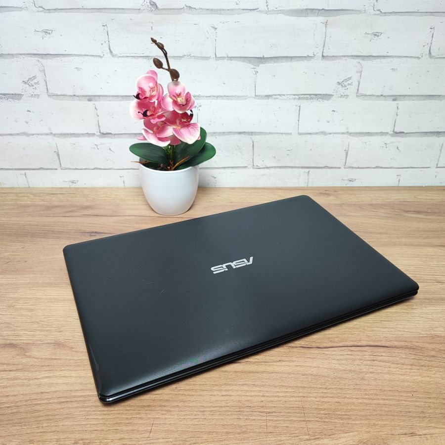 Ноутбук Б/В ASUS P550L, Intel Core i5-4210U, DDR3 8 GB, SSD 256GB, 15.6" HD
