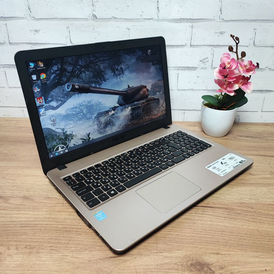 Ноутбук Б/В ASUS F540L, Intel Core i3-5005U, DDR3 8 GB, SSD 256GB, 15.6" Full HD