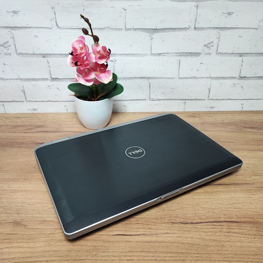Уцінка! Ноутбук Б/В Dell Latitude E6430, Intel Core i5-3320M, DDR3 8 GB, SSD 128GB, 15.6" HD
