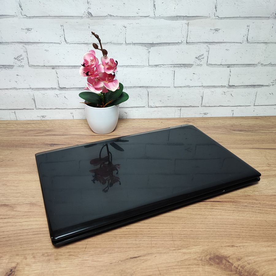 Ноутбук Б/В Clevo W970SU, Intel Core i3-4200M, DDR3 4 GB, SSD 256GB, 17.3" HD