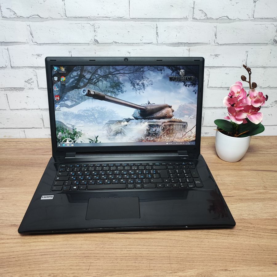 Ноутбук Б/В Clevo W970SU, Intel Core i3-4200M, DDR3 4 GB, SSD 256GB, 17.3" HD